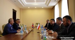 Анатолий Бибилов принял делегацию из Нагорно-Карабахской Республики