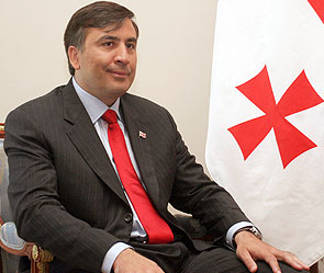 Саакашвили с "острожным оптимизмом" относится к наблюдателям ЕС