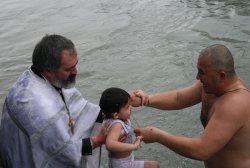 В праздник Богоявления более трехсот цхинвальцев приняло крещение