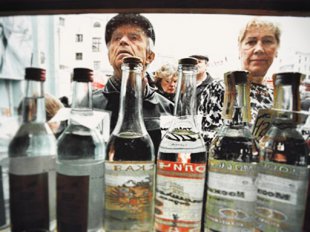 Правительство вдруг задумалось о госмонополии на производство спирта. "Это принесет 3 трлн рублей в бюджет"