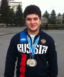 Тимур Наниев стал серебряным призером чемпионата РФ по тяжелой атлетике