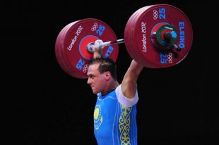 Тяжелоатлеты из Осетии выступают на чемпионате России
