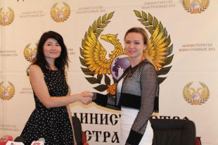 В МИД ДНР состоялась пресс-конференция с участием Натальи Никоноровой и Нелы Лисковой