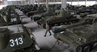 Военные в Южной Осетии подготовили к лету более 1 тыс. единиц техники