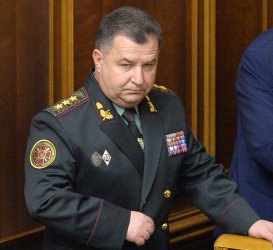 Министр обороны Украины Степан Полторак брезгливо отказался от солдатской каши
