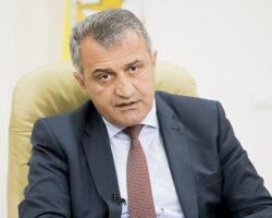 «Подставили государство»: президент РЮО прокомментировал действия оппозиции