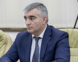 Игорь Козаев продолжил возглавлять президентскую администрацию РЮО