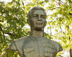 Цхинвал чтит память героев Советского Союза