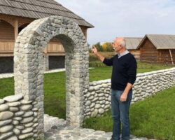 Ростислав Хугаев построил «Парк Дружбы народов»